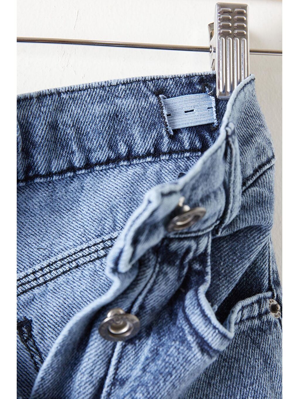 Açık Mavi Geniş Paça Yandan Patlı Kız Jean Pantolon 16202-4