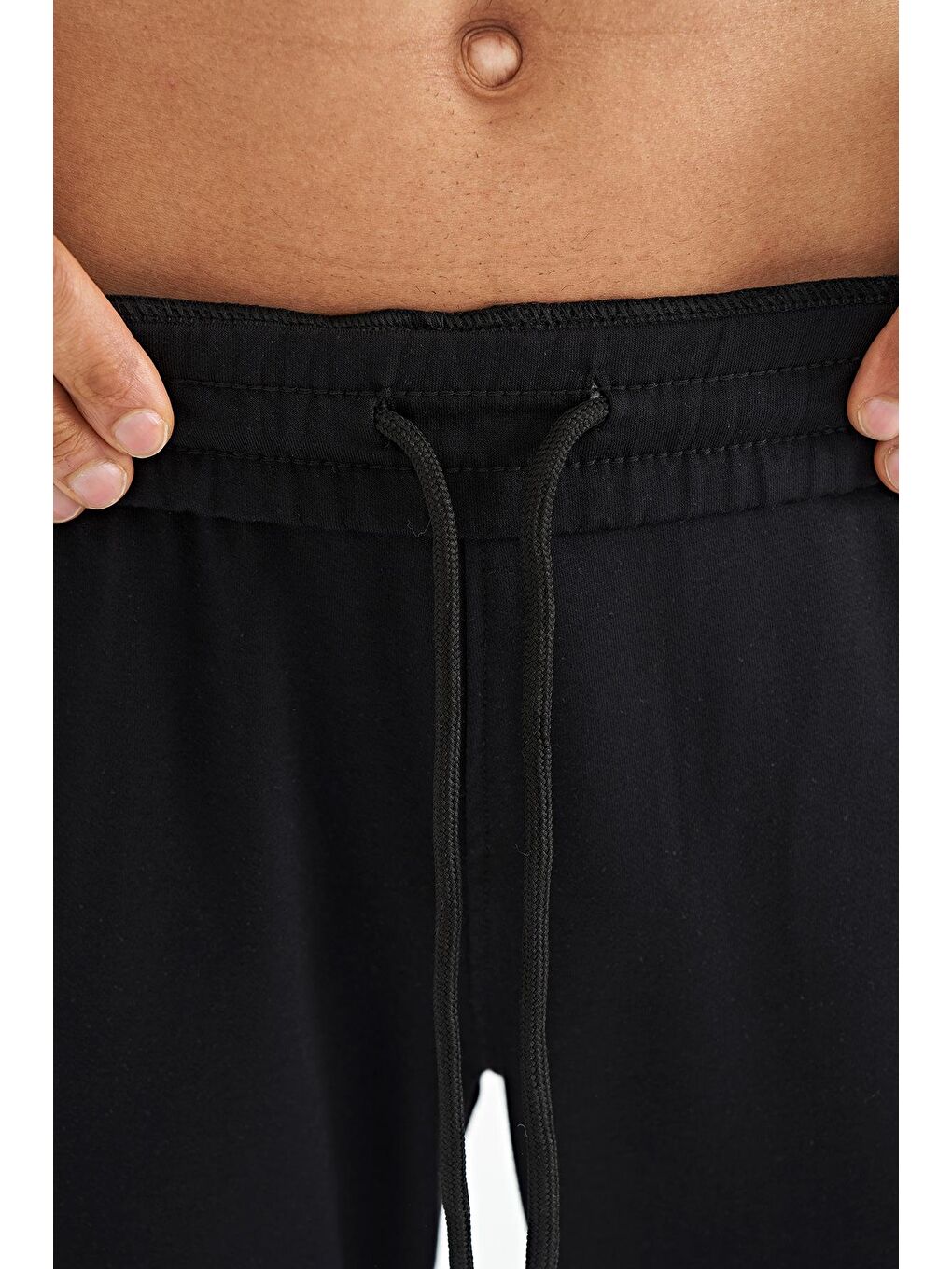 Siyah Fermuar Ceplı Biye Detalı Standart Kalıp Jogger Erkek Eşofman Alt  - 84968-1