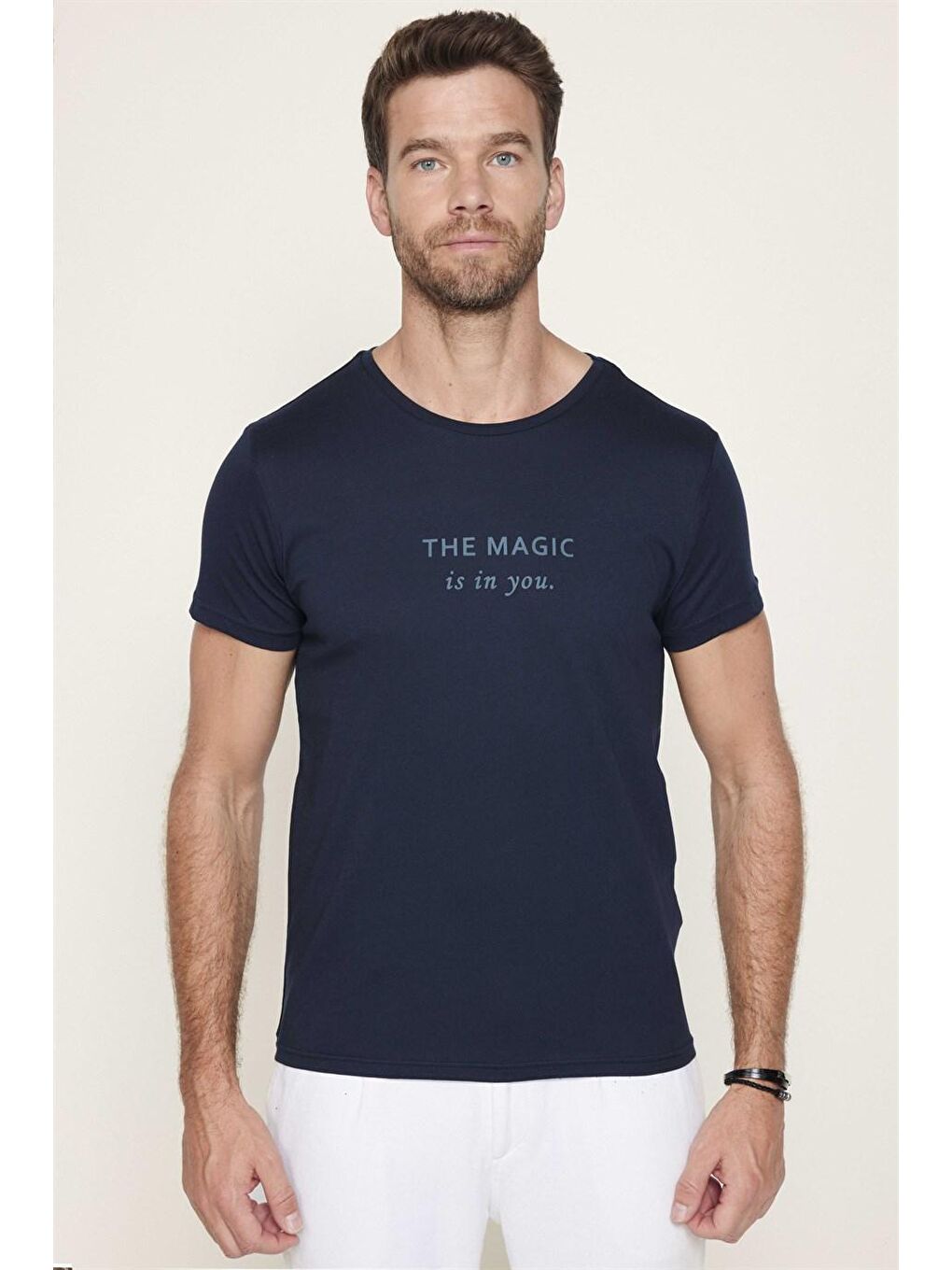 Erkek Slim Fit Dar Kesim %100 Pamuk Yumuşak Dokulu Baskılı Lacivert Bisiklet Yaka Tişört-1