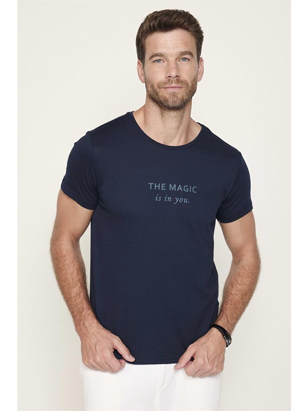 Erkek Slim Fit Dar Kesim %100 Pamuk Yumuşak Dokulu Baskılı Lacivert Bisiklet Yaka Tişört-2