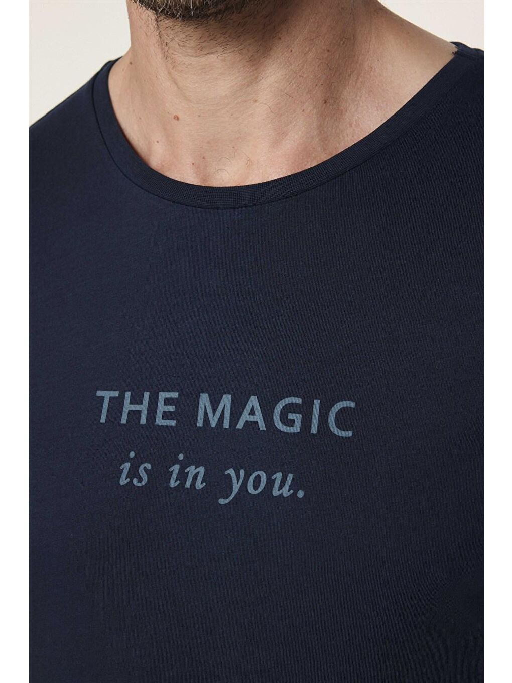 Erkek Slim Fit Dar Kesim %100 Pamuk Yumuşak Dokulu Baskılı Lacivert Bisiklet Yaka Tişört-3