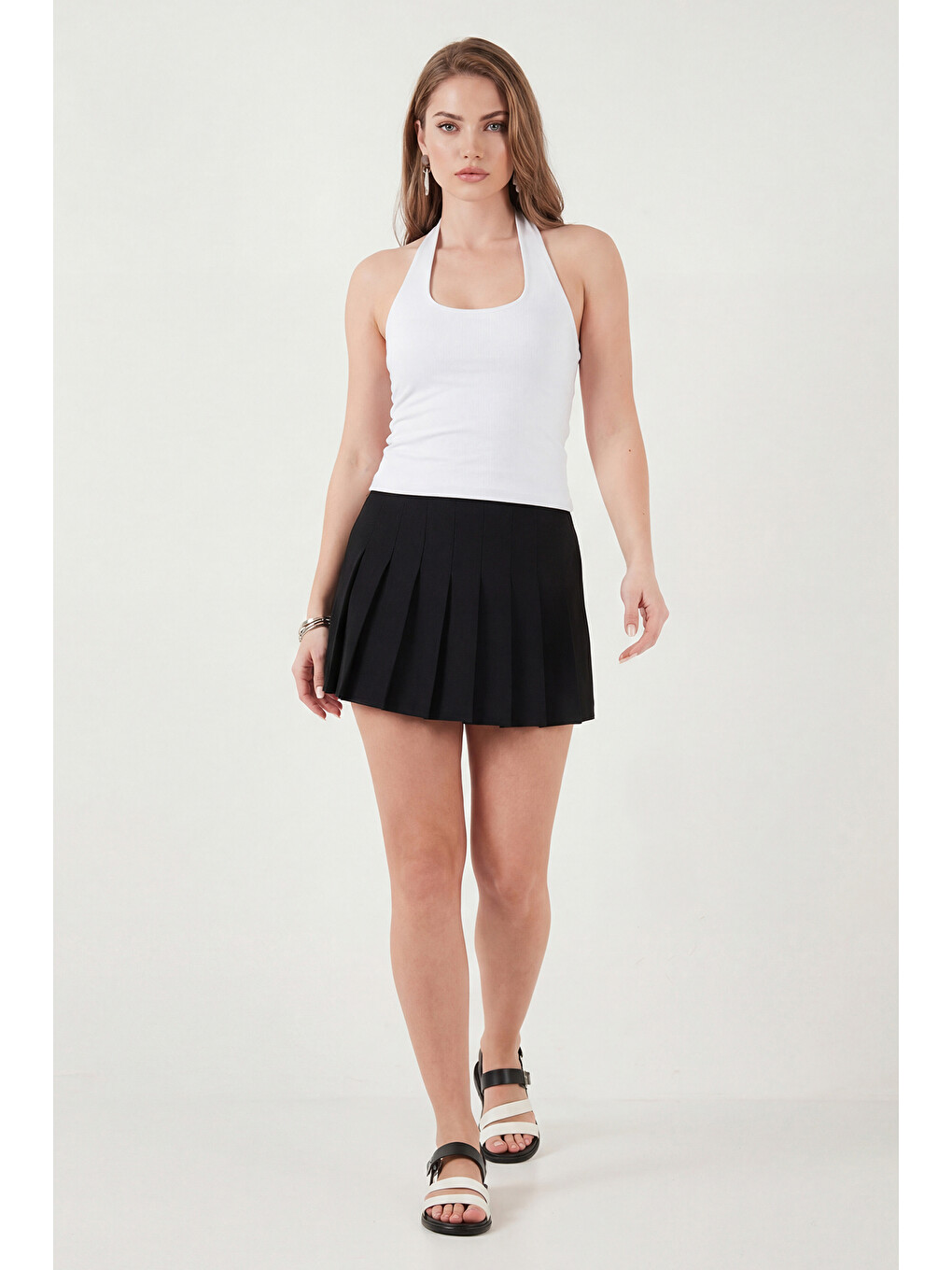 Beyaz Slim Fit Halter Yaka Sırt Dekolteli İkili Paket Bluz 5866664-2