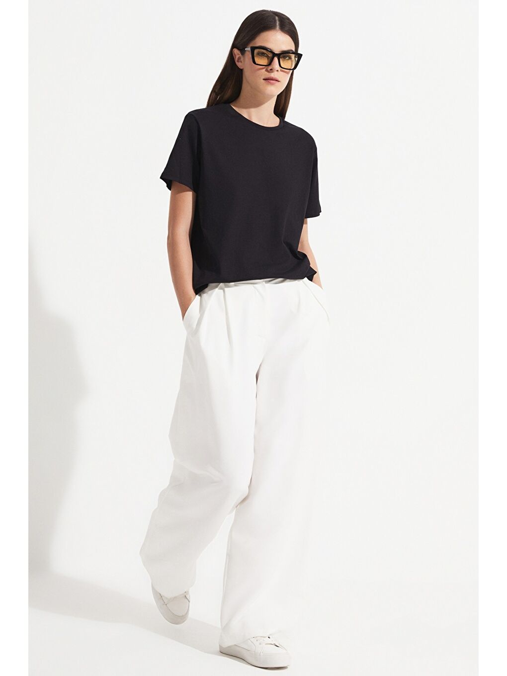 Siyah Pamuk Regular/Normal Kalıp Kısa Kollu Basic Bisiklet Yaka Örme Tişört