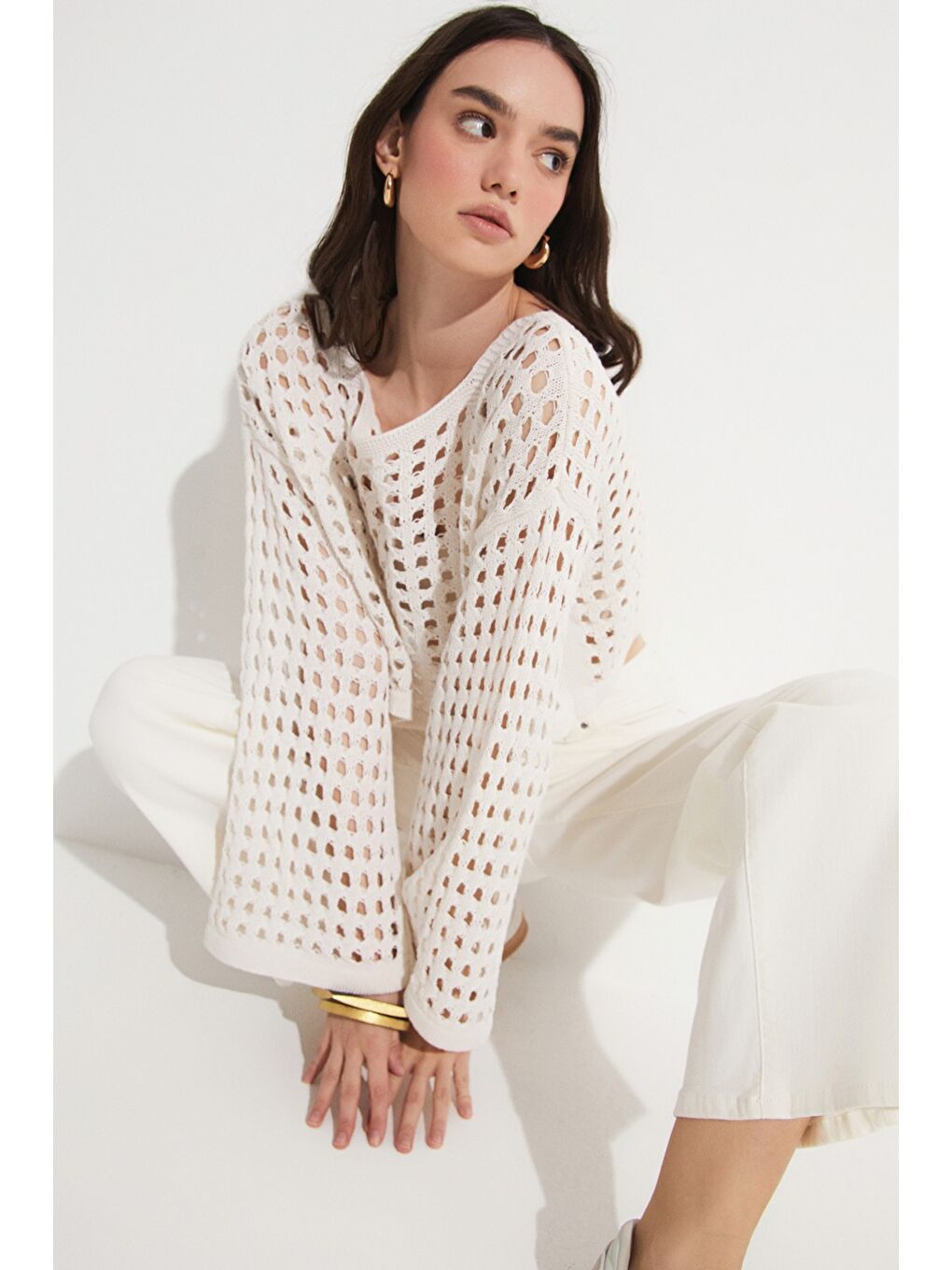 Ekru Delikli Crop Kazak-3