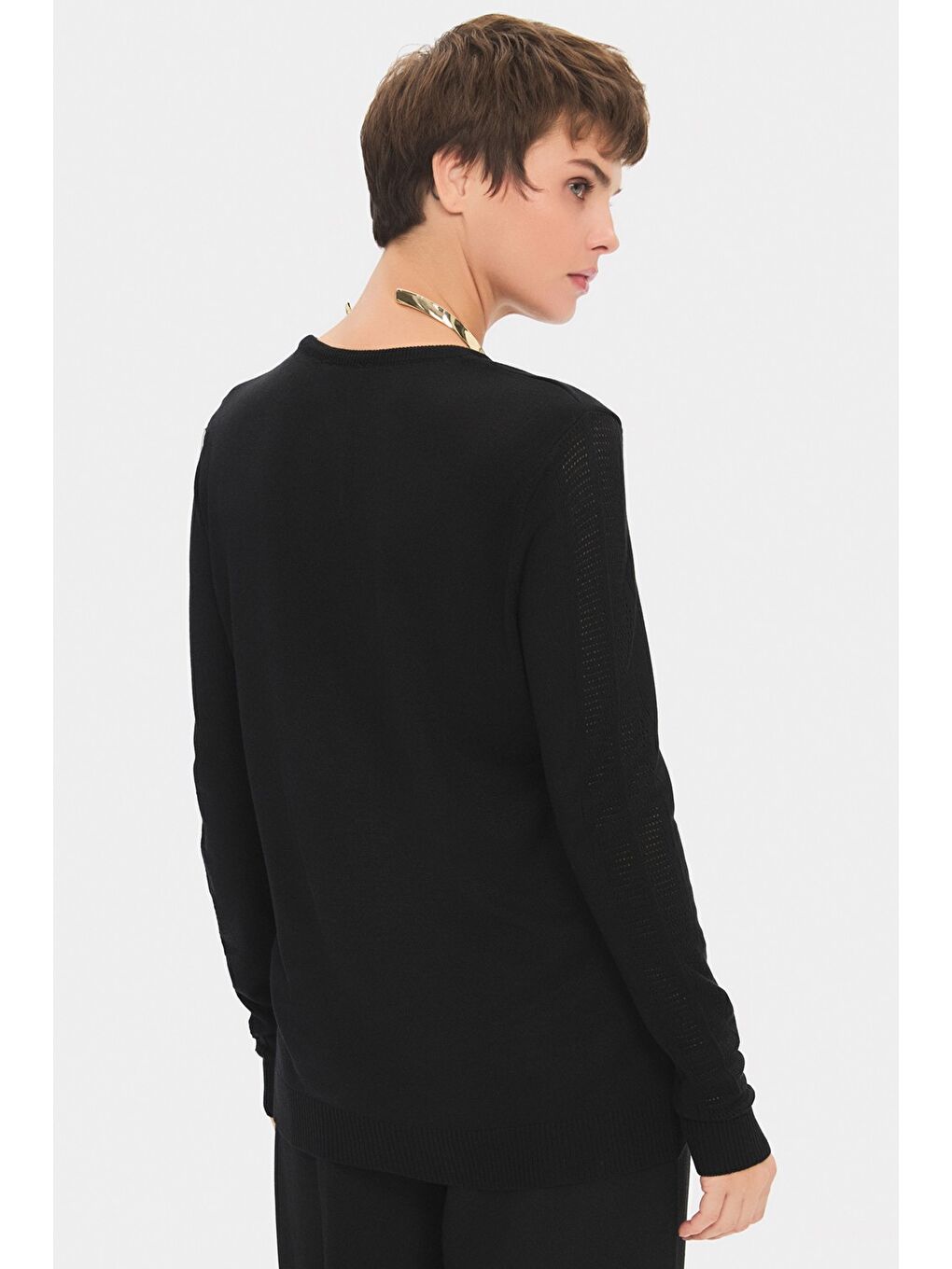 Siyah Kadın Exclusive Viskoz Karışımlı Normal Kalıp Bisiklet Yaka Ajur Detaylı Triko Kazak-4