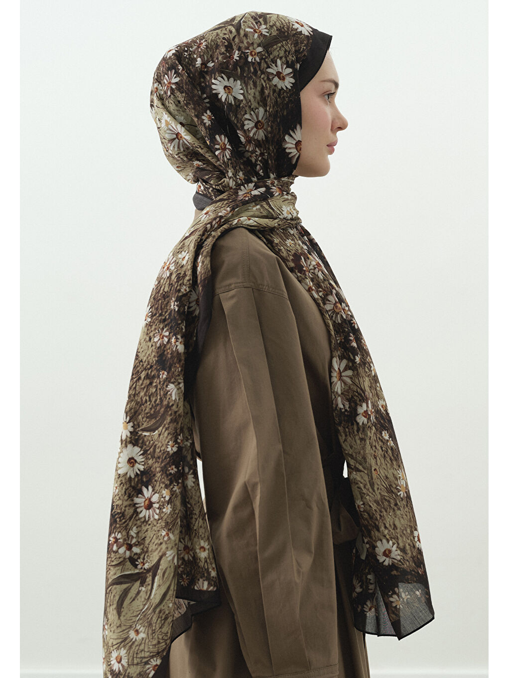 Bej Vizon Tıny Daısy Desenli Pamuk Viskon Şal-2