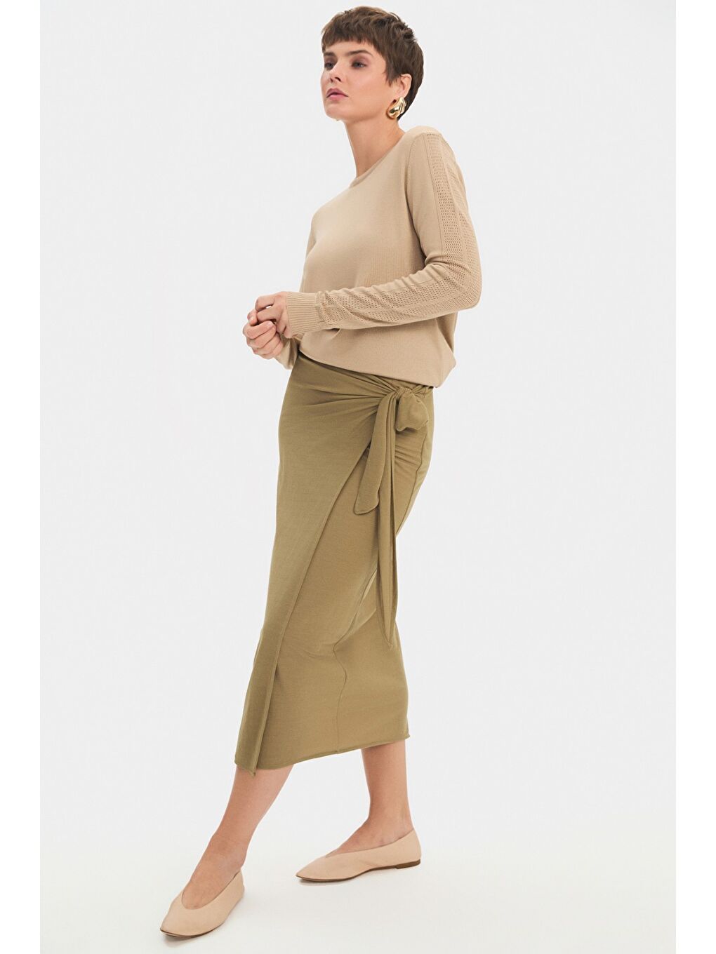 Bej Kadın Exclusive Viskoz Karışımlı Normal Kalıp Bisiklet Yaka Ajur Detaylı Triko Kazak-3