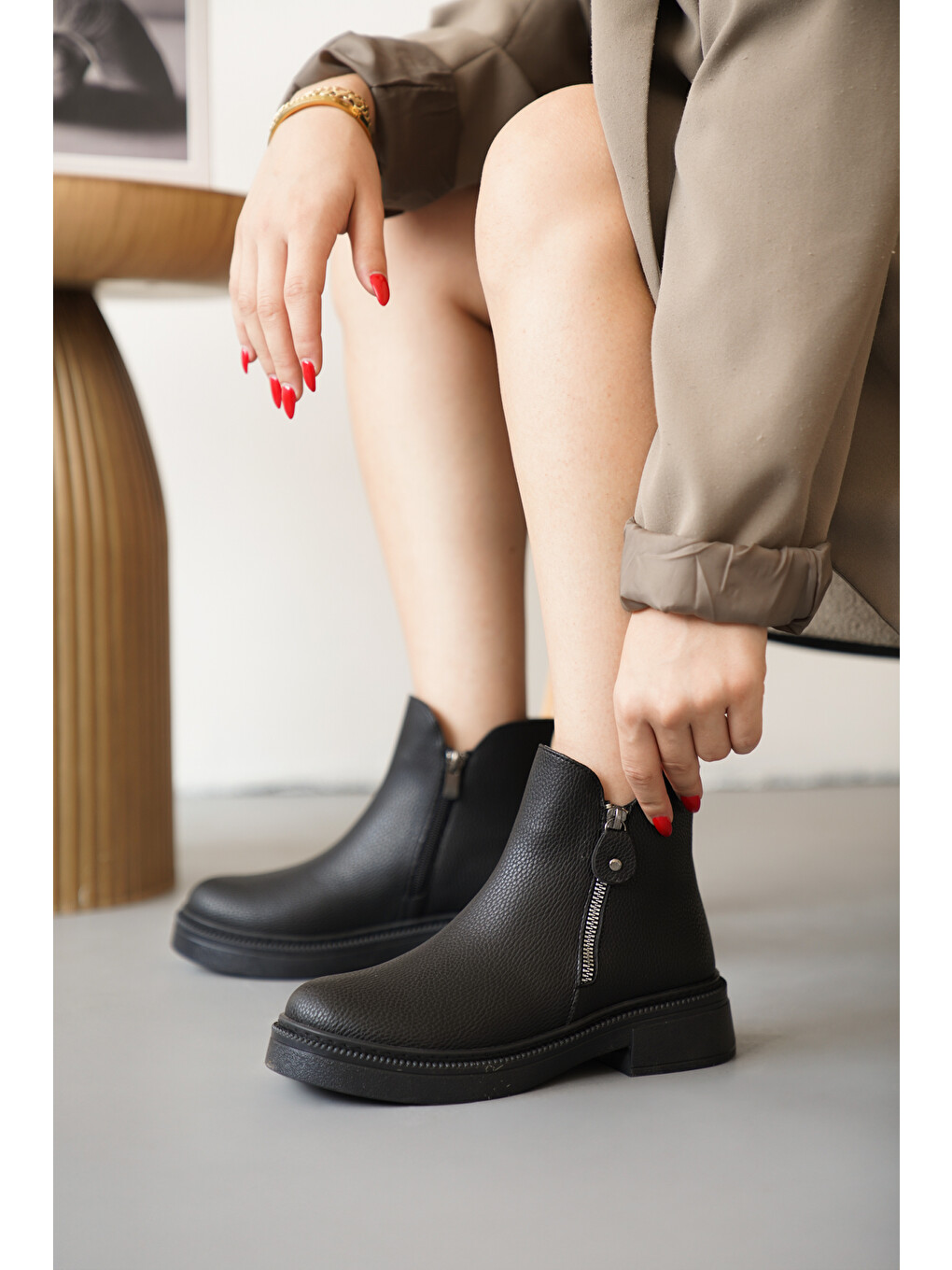 Siyah D0899 Soğuk Geçirmez Kışlık Kadın Bot & Bootie-1