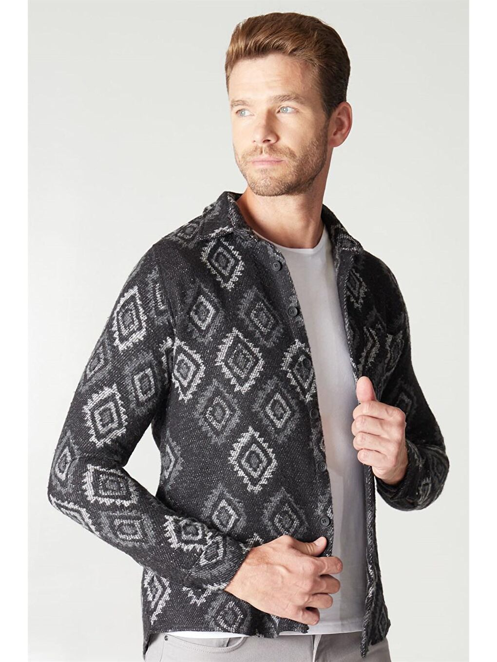 Kışlık Etnik Desen Erkek Siyah Gömlek-1
