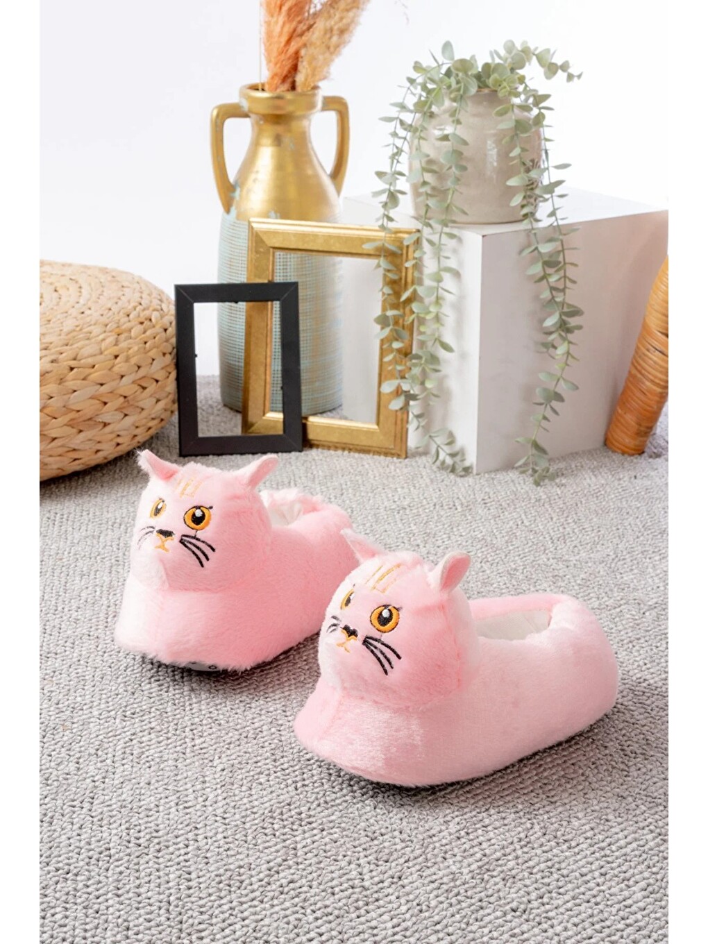 Pembe Kedi Figürlü Pelüş Panduf Ev Pandufu Unisex