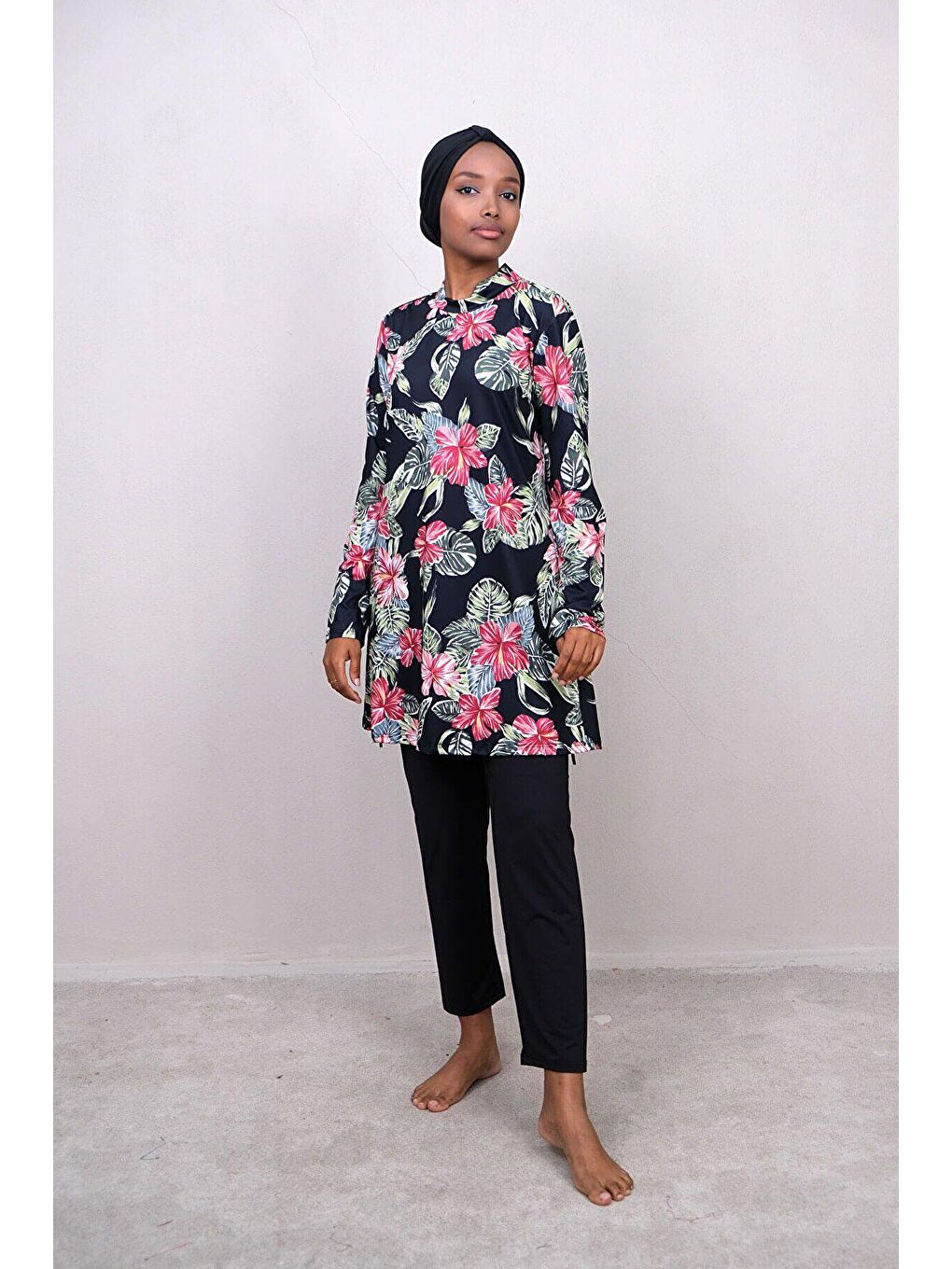 Siyah Tam Kapalı Tesettür Mayo M2241-2