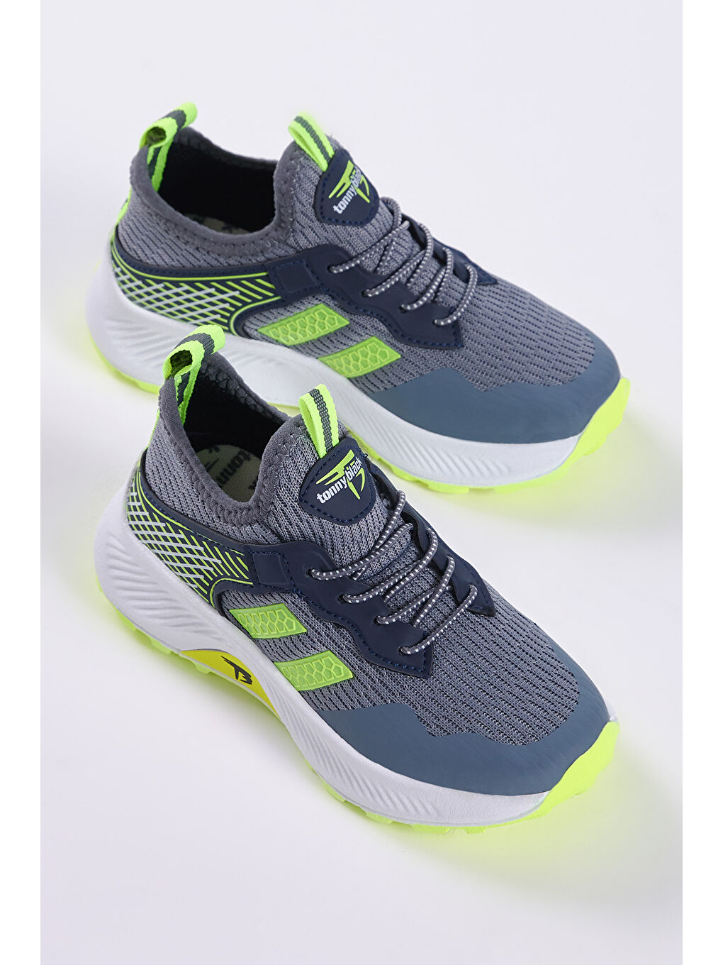 Gri Çocuk Unisex Füme Sarı Rahat Kalıp Nefes Alabilen Kumaş Bağcıklı Sneaker