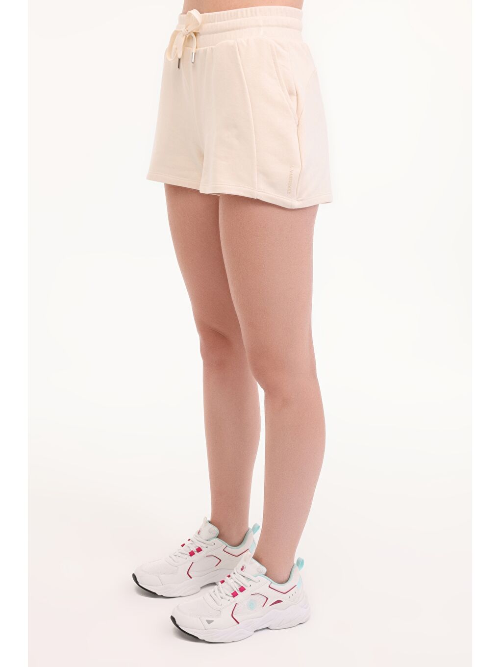 WL MONA 20BKK26 5FX Bej Kadın Şort-1