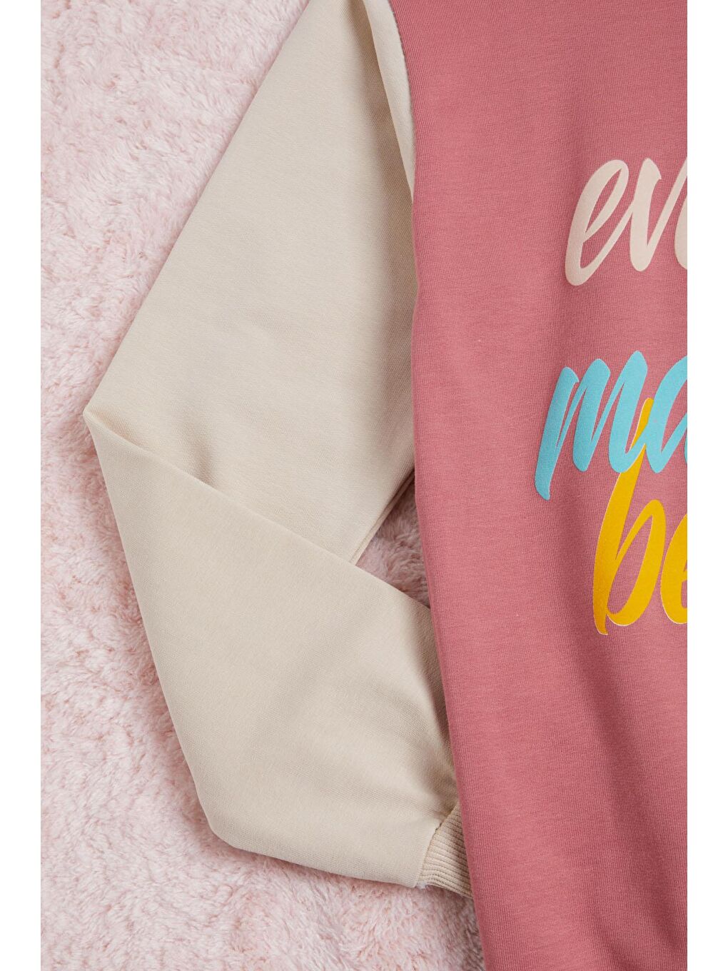 Pembe Gül Kurusu Kolları Renkli Yazı Baskılı Kız Çocuk Sweatshirt 16284-2