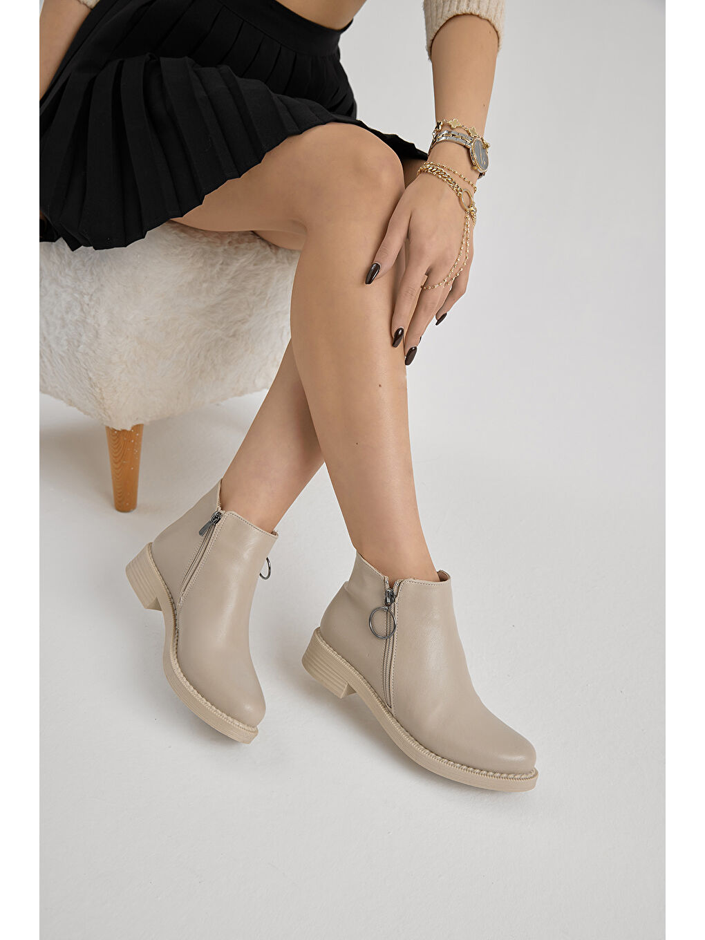 Kadın Bej Cilt Kalın Termo Taban Yanı Fermuar Detaylı Bot-1