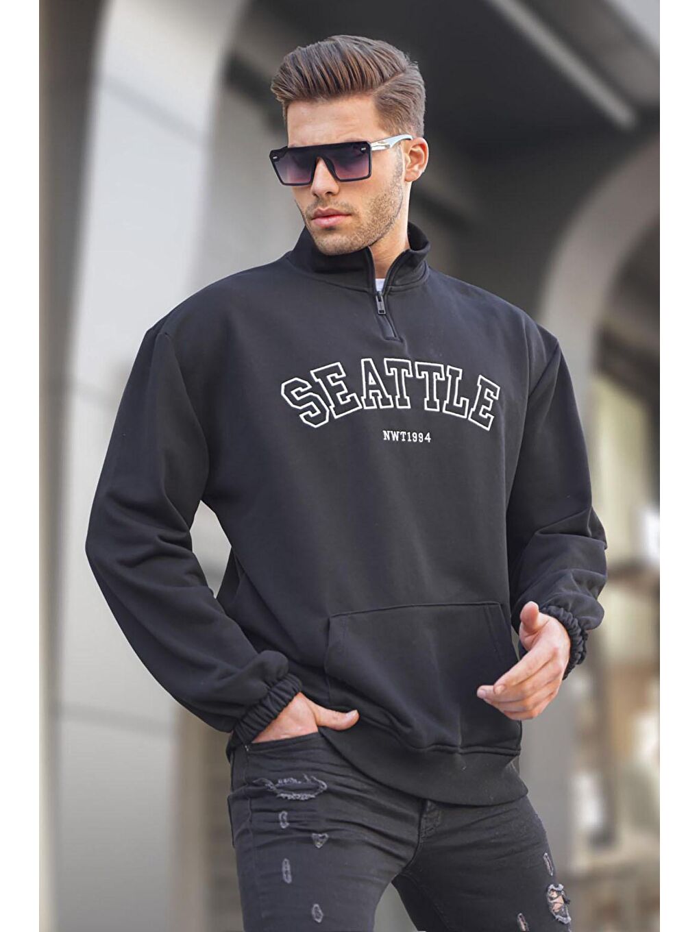 Madmext Siyah Fermuar Yakalı Nakışlı Sweatshirt 6026