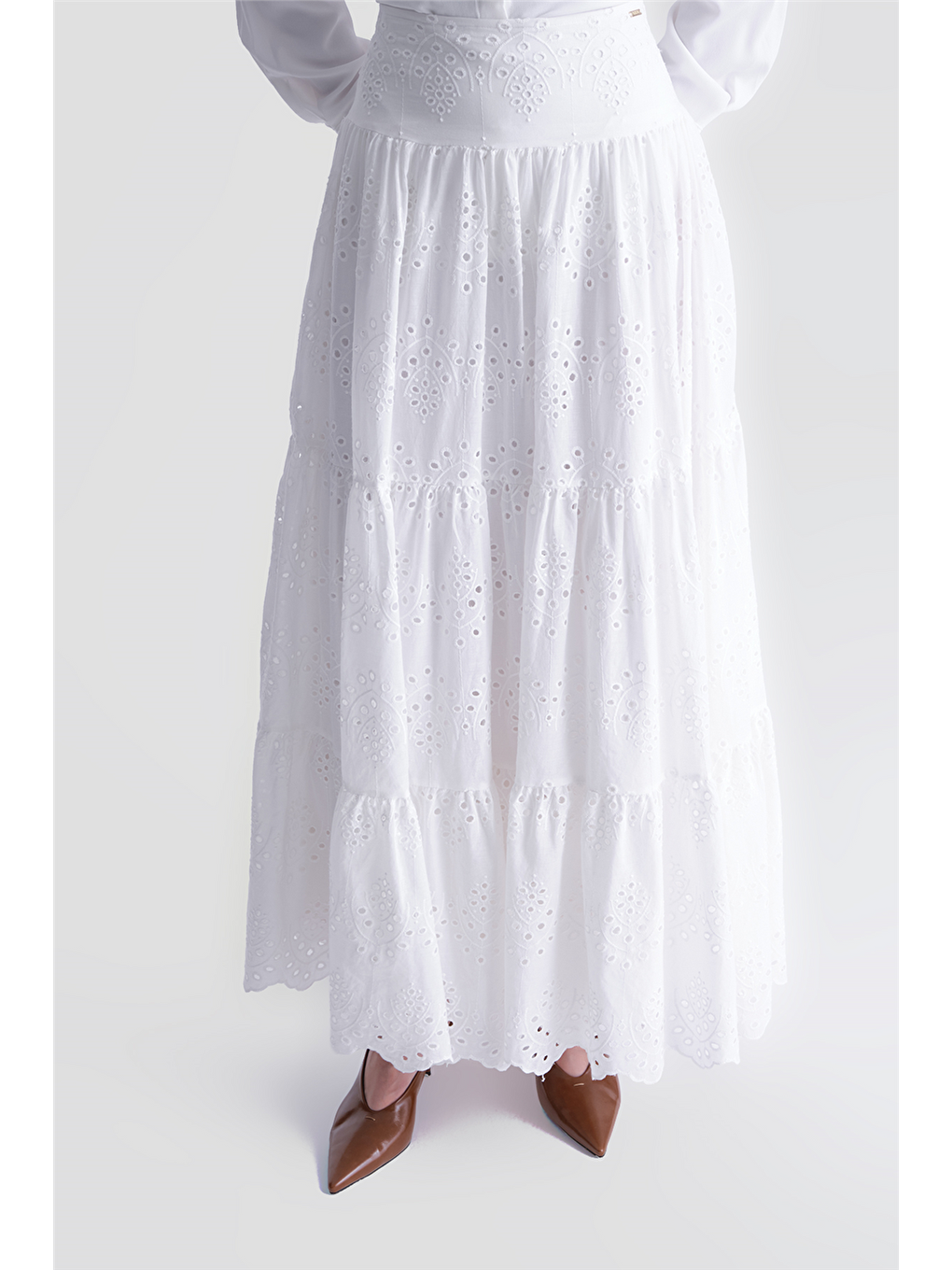 Dantelli Katlı Etek Ekru-3