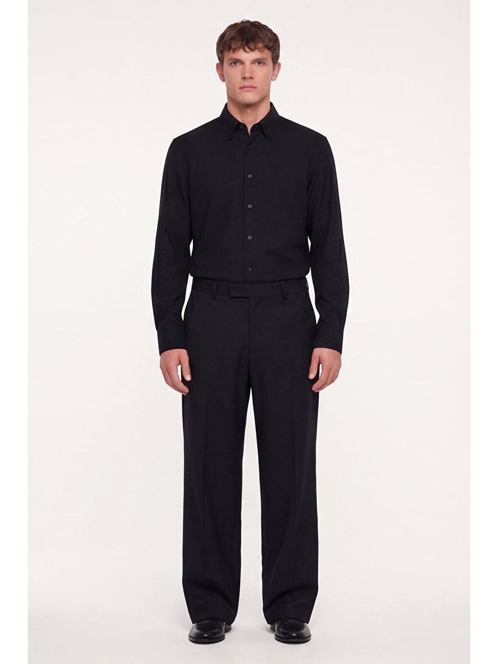 Erkek Siyah Dar Kesim Slim Fit Pamuklu Düz Örme Uzun Kollu Düğmeli Yaka Gömlek-1