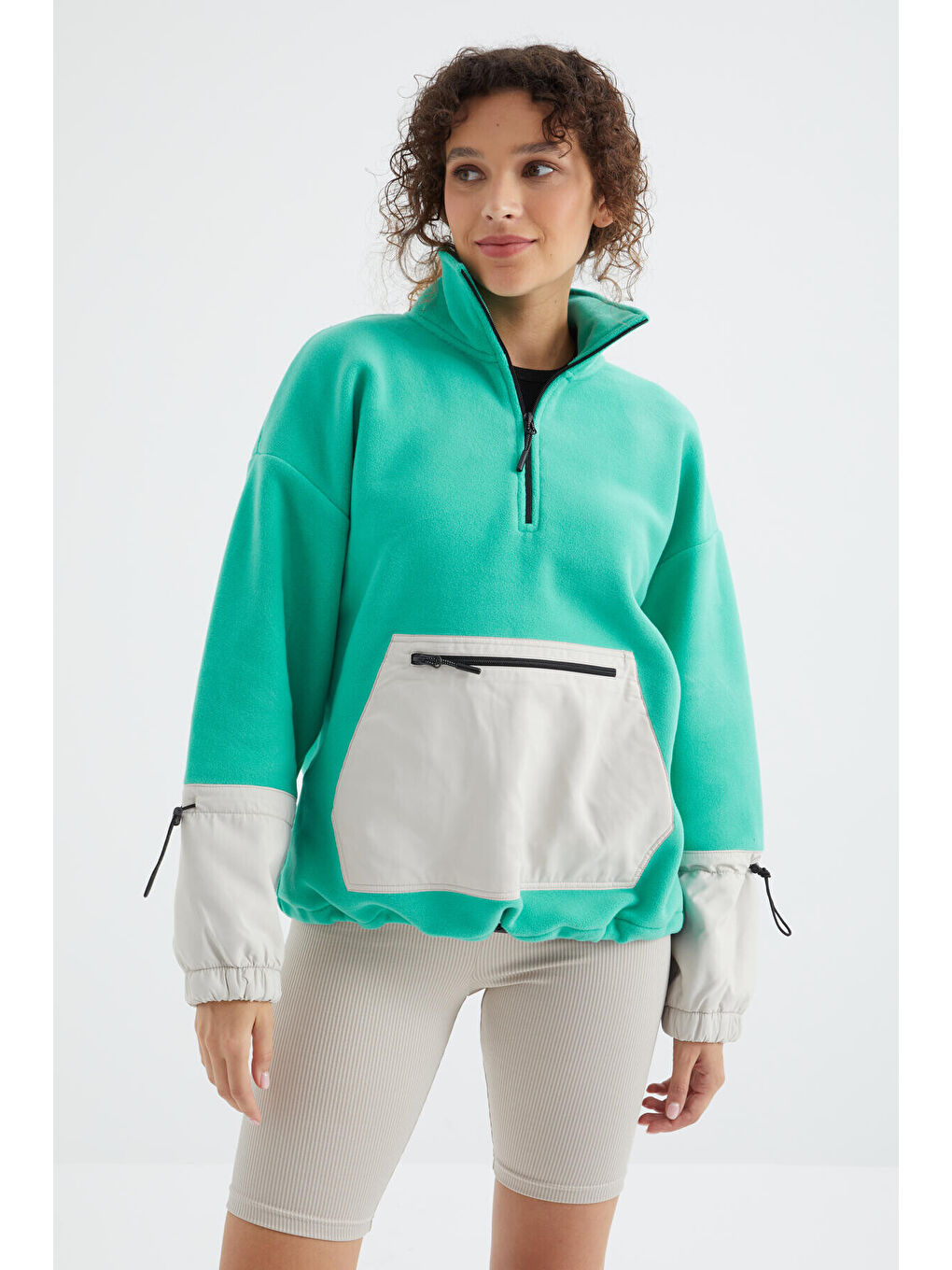 Turkuaz Deniz Yeşili Etek Ucu Büzgülü Yarım Fermuarlı Oversize Kadın Polar Sweatshirt - 97238-4