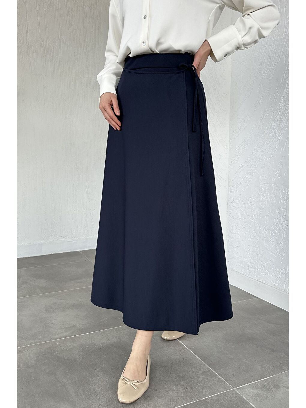 Lacivert Yandan Bağlamalı Tesettür Etek-3