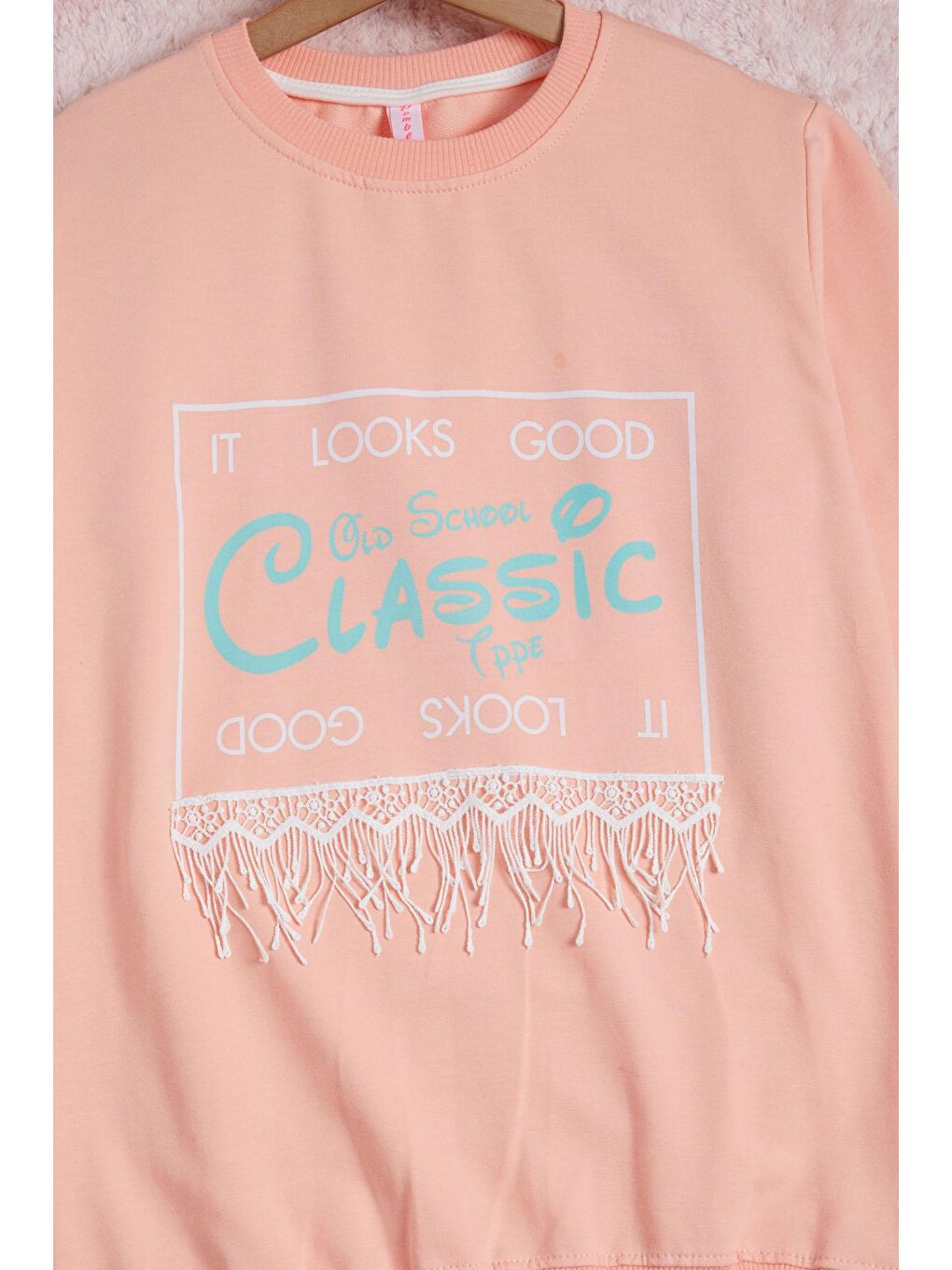 Pembe Somon Yazı Baskılı Püsküllü Kız Çocuk Sweatshirt 16308-2