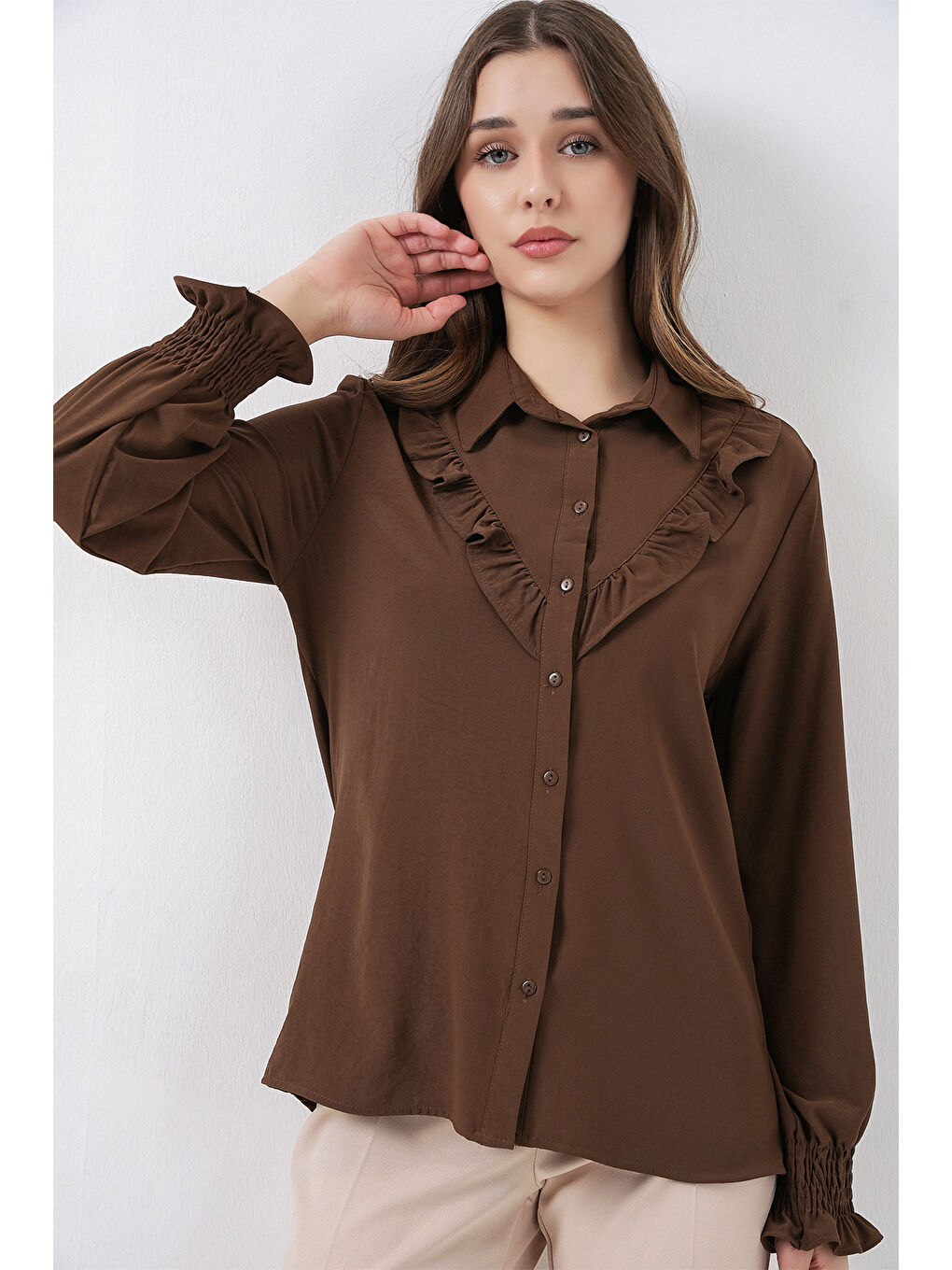 20223 Fırfırlı Uzun Kol Gömlek - Kahverengi-3