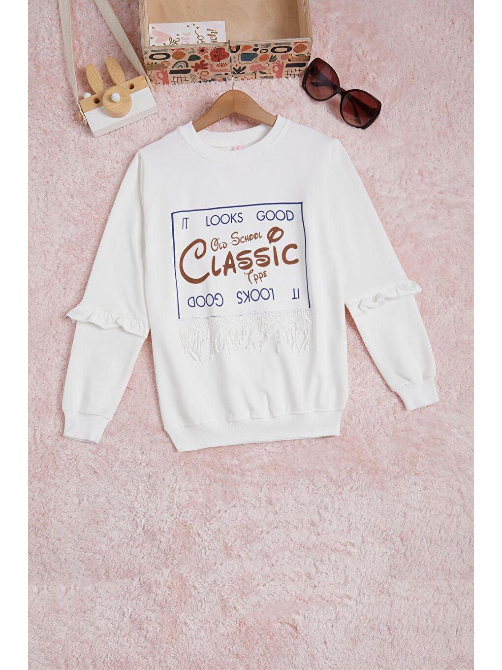 Ekru Yazı Baskılı Püsküllü Kız Çocuk Sweatshirt 16312