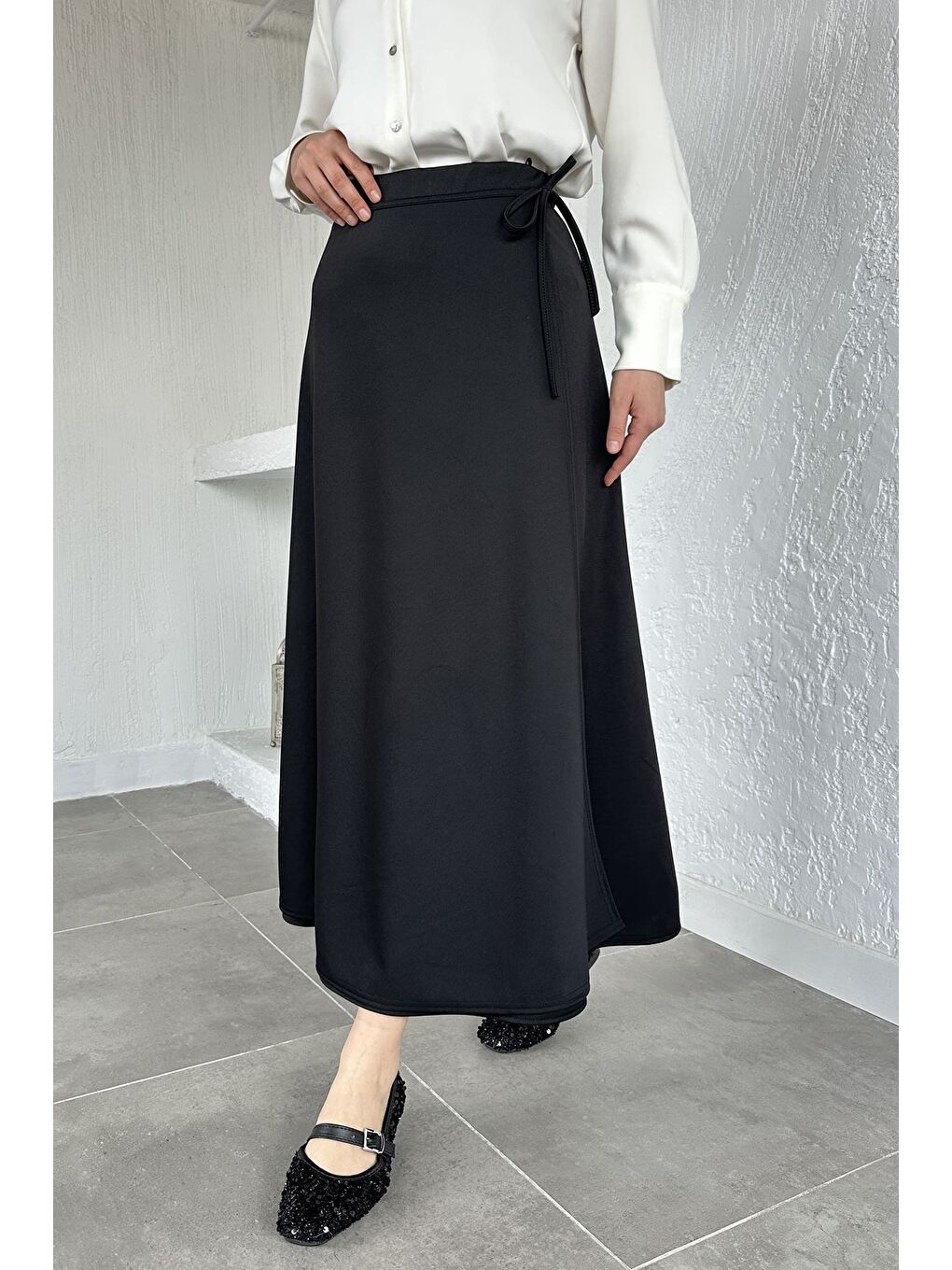 Siyah Yandan Bağlamalı Tesettür Etek-3