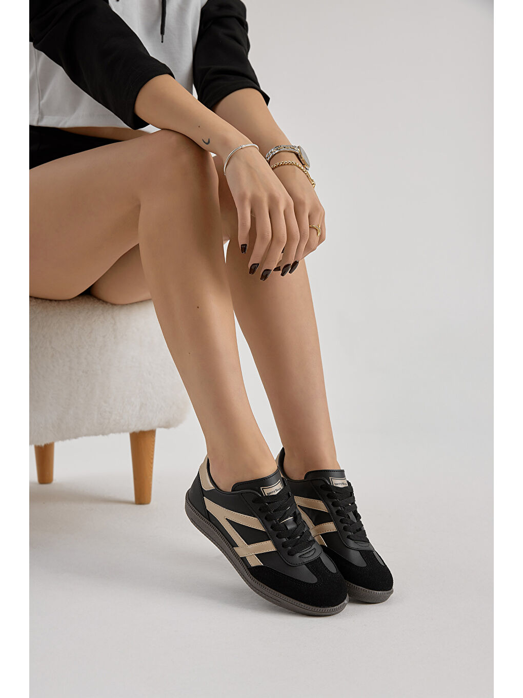 Unisex Siyah Bej Termo Taban Yanı Şeritli Bağcıklı Spor Ayakkabı-1