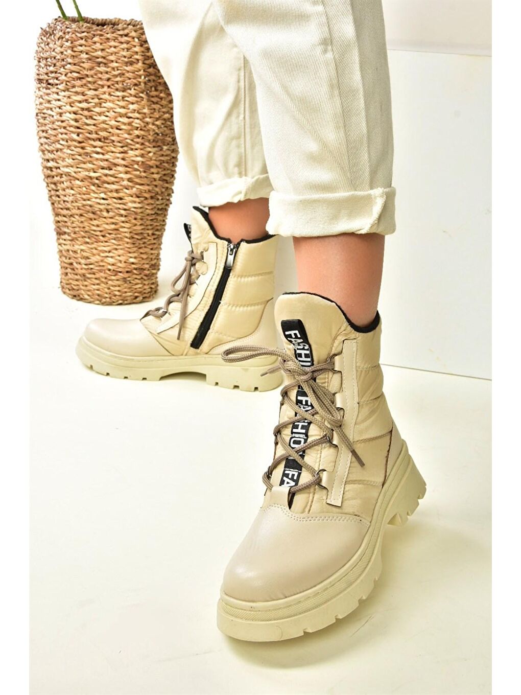 L2745050 Bej Kadın Bot-2