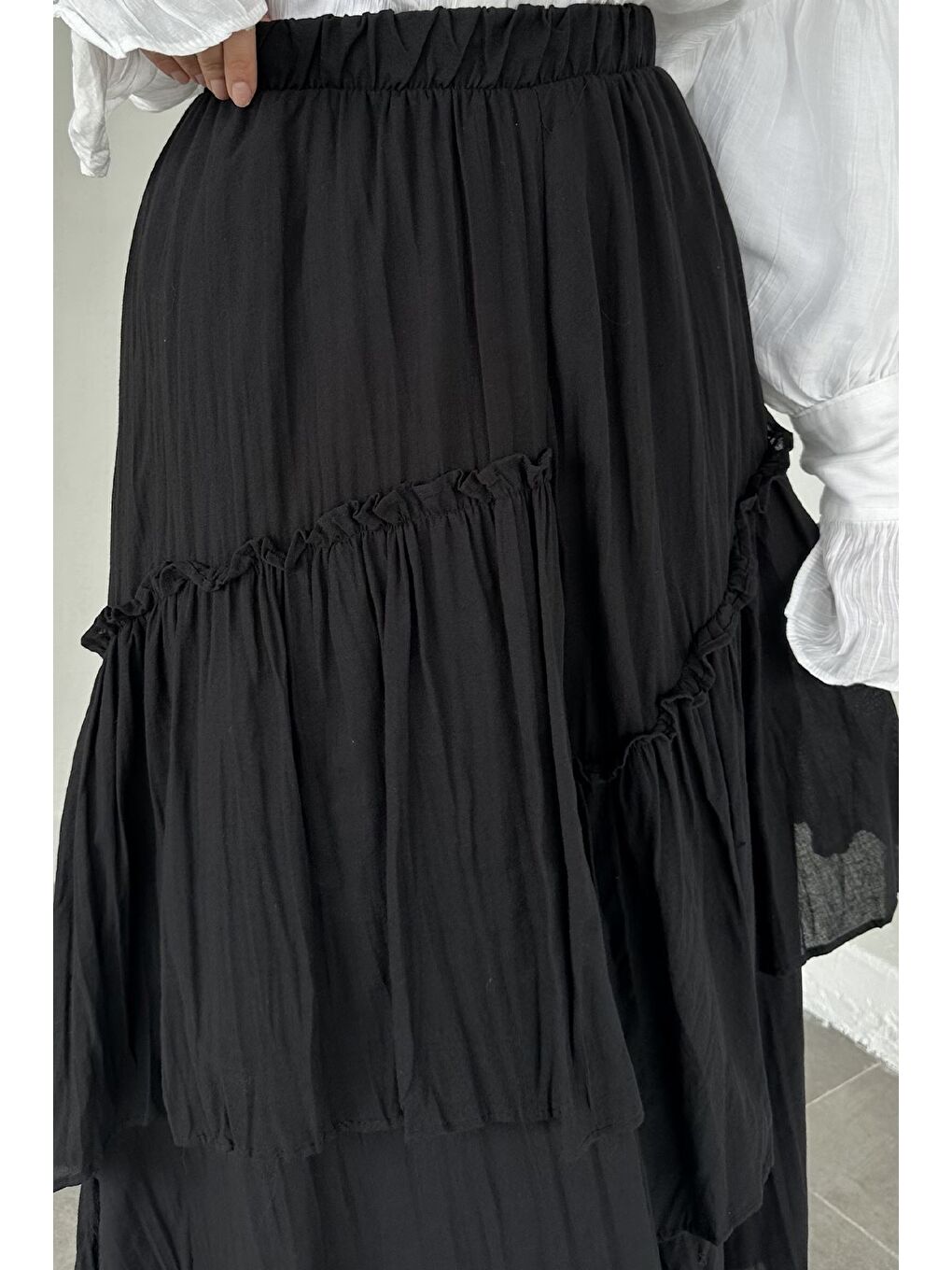 Siyah Bel Lastikli İç Astarlı Vual Tesettür Etek-3