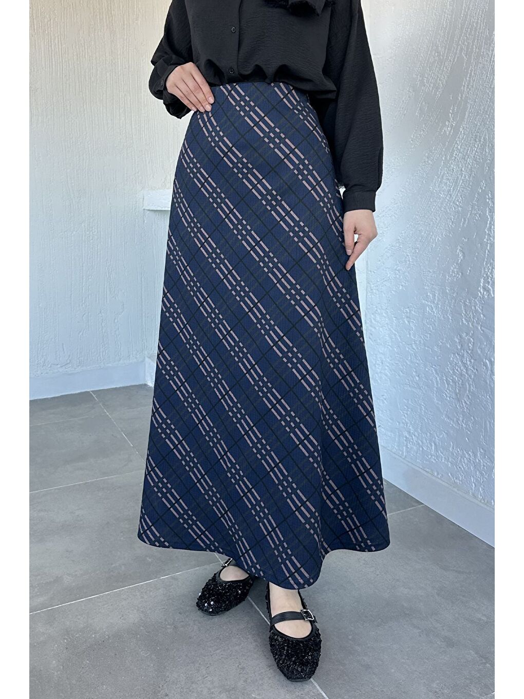 Lacivert Bel Lastikli Ekose Desenli Tesettür Kiloş Etek-5