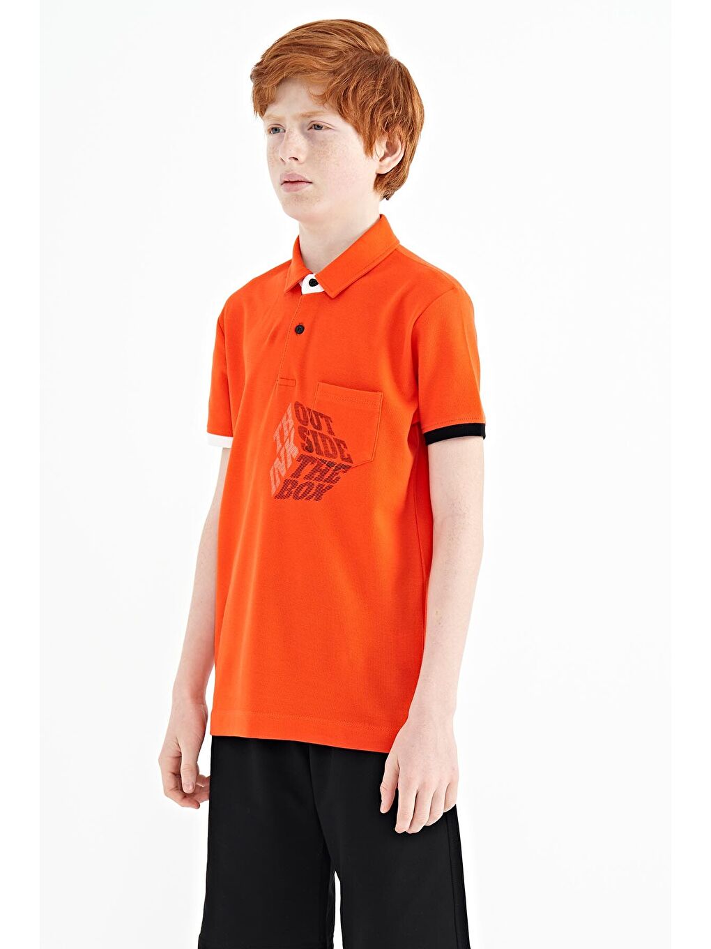 Turuncu Portakal Ön Cep Detaylı Baskılı Standart Kalıp Polo Yaka Erkek Çocuk Tişört - 11102-2