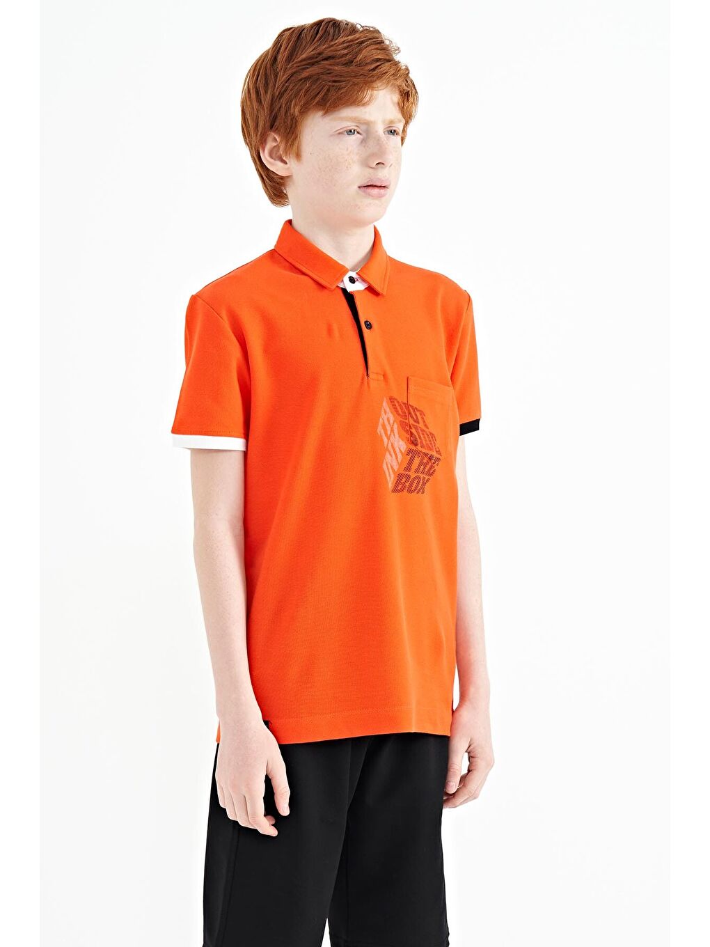 Turuncu Portakal Ön Cep Detaylı Baskılı Standart Kalıp Polo Yaka Erkek Çocuk Tişört - 11102-4