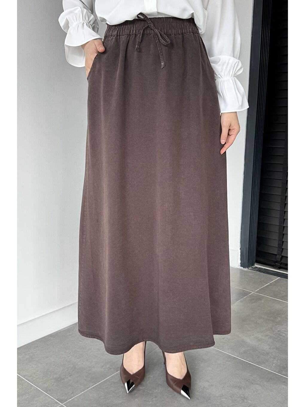 Kahverengi Bel Lastikli Kumaş Tesettür Etek-2