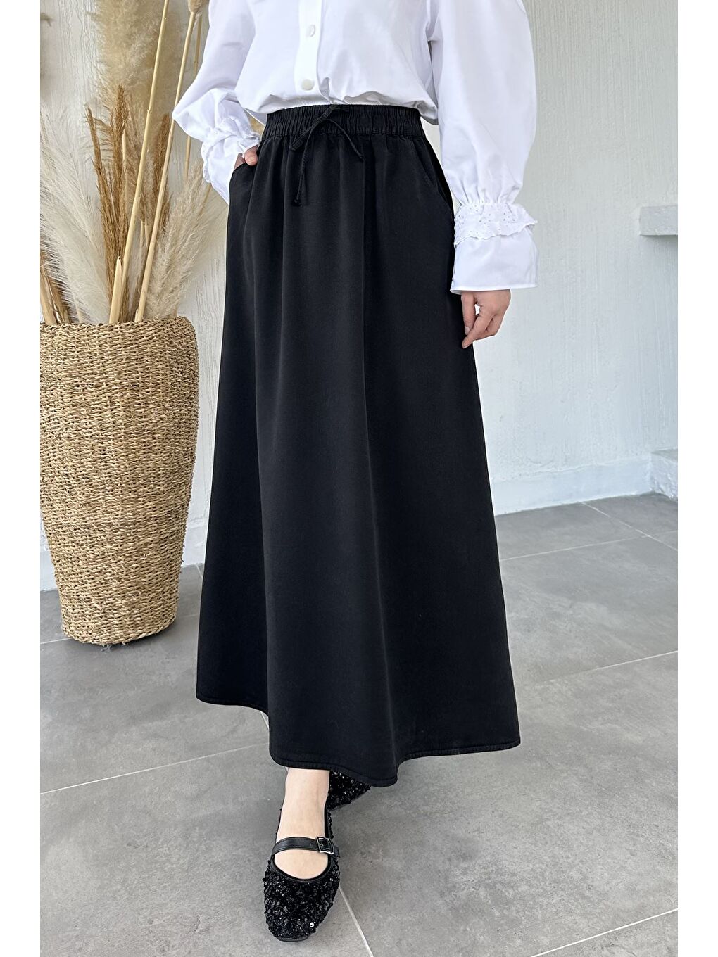 Siyah Bel Lastikli Kumaş Tesettür Etek-5