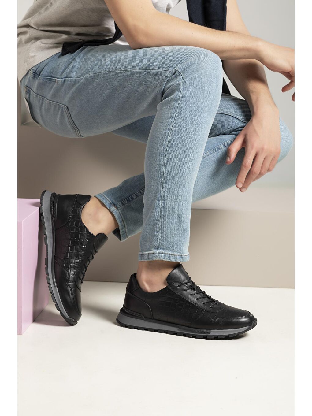 Erkek Hakiki Deri Sneaker 12371 241 5 Siyah