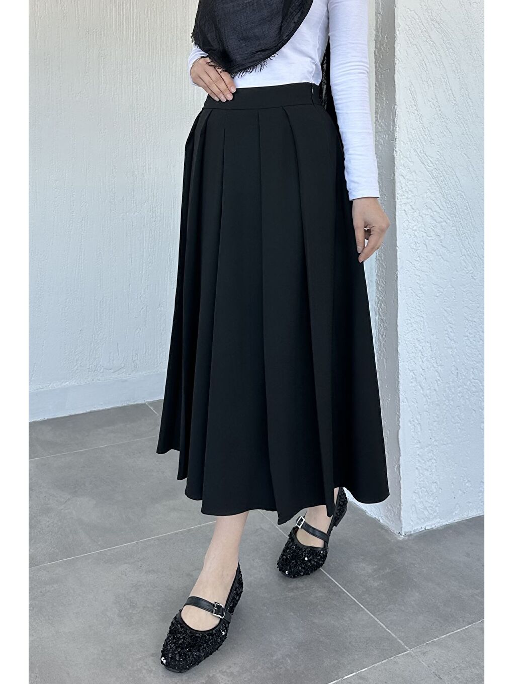 Siyah Pileli Tesettür Etek