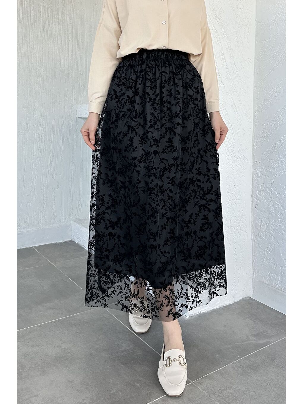 Siyah Flok Baskılı Astarlı Tesettür Etek (38-40-42-44 Uyumldur)