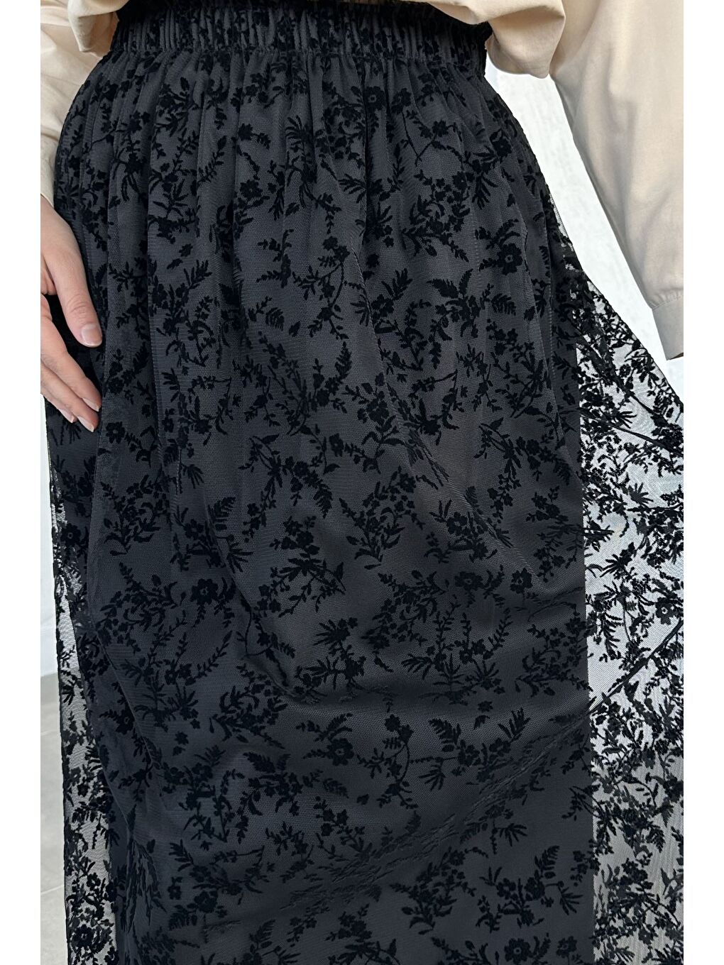 Siyah Flok Baskılı Astarlı Tesettür Etek (38-40-42-44 Uyumldur)-5
