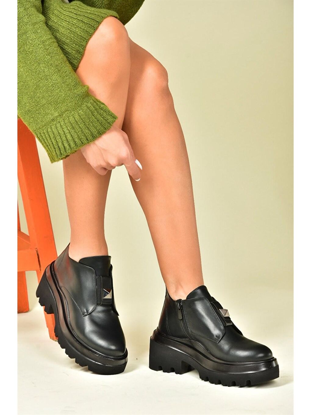 N8200154 Siyah Kadın Bot-2