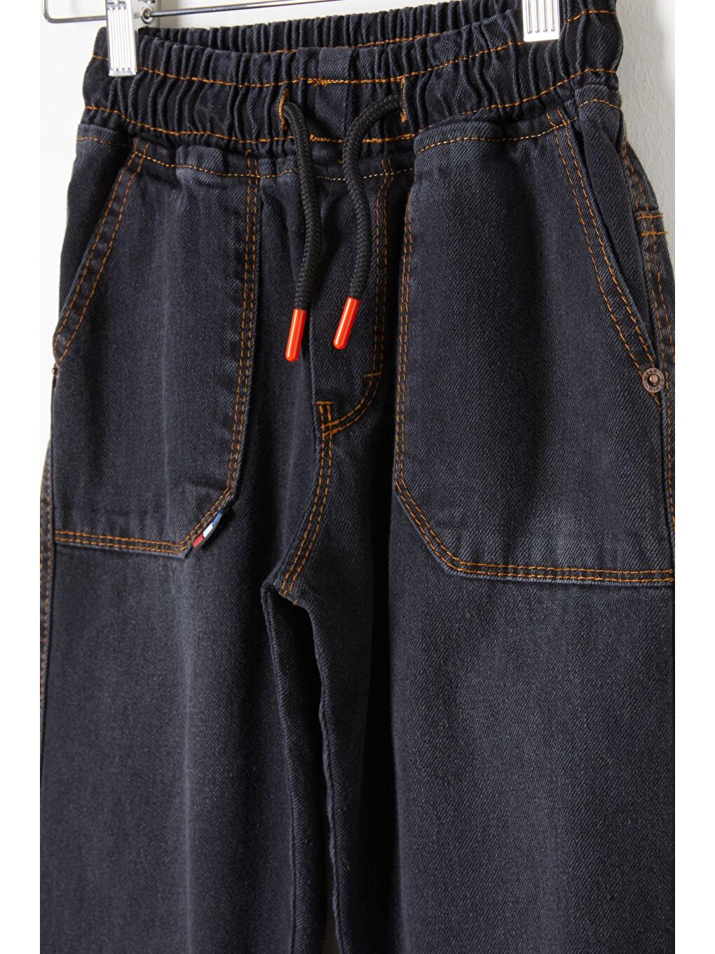 Erkek Çocuk Siyah Bel ve Paçası Lastikli Jean Pantolon 16414-1