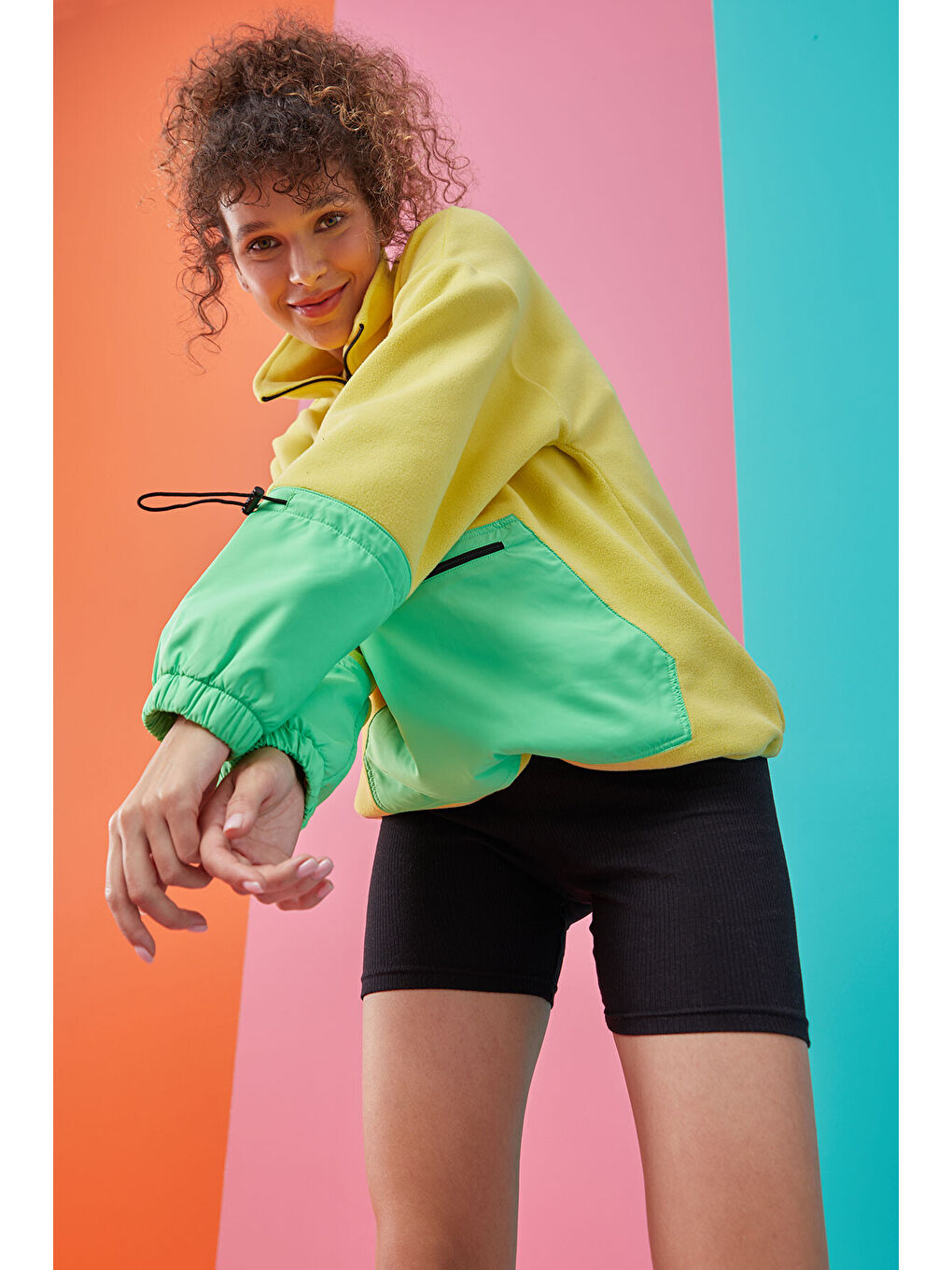 Sarı Limon Etek Ucu Büzgülü Yarım Fermuarlı Oversize Kadın Polar Sweatshirt - 97238