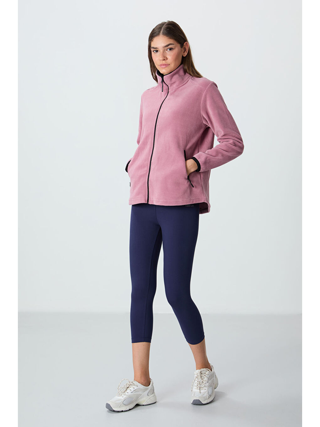 Pembe Gül Kurusu Dik Yaka Fermuarlı Rahat Form Kadın Polar Sweatshirt - 97173-3