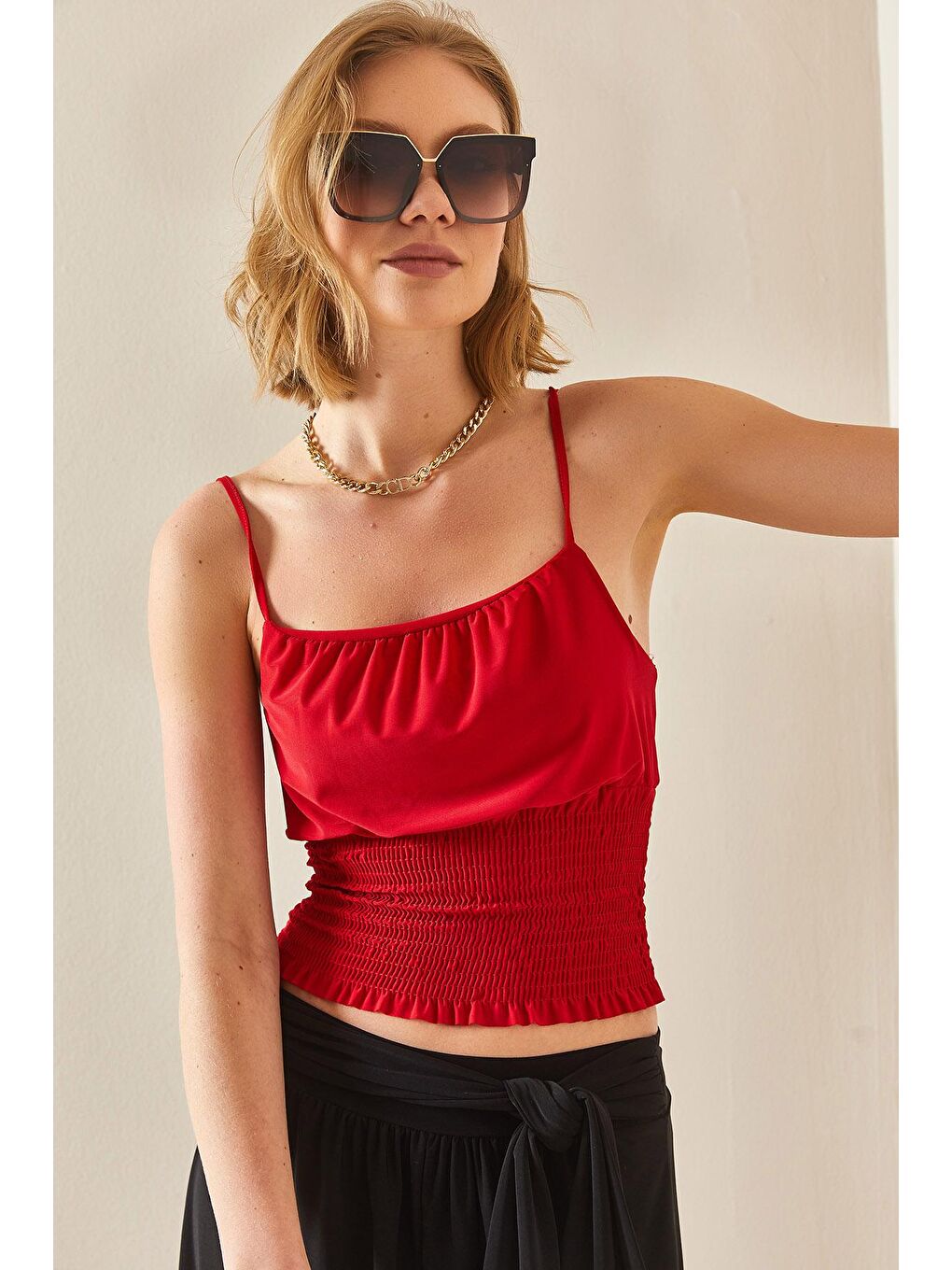 Kırmızı İnce Askılı U Yaka Bluz 3YXK2-47085-04-2