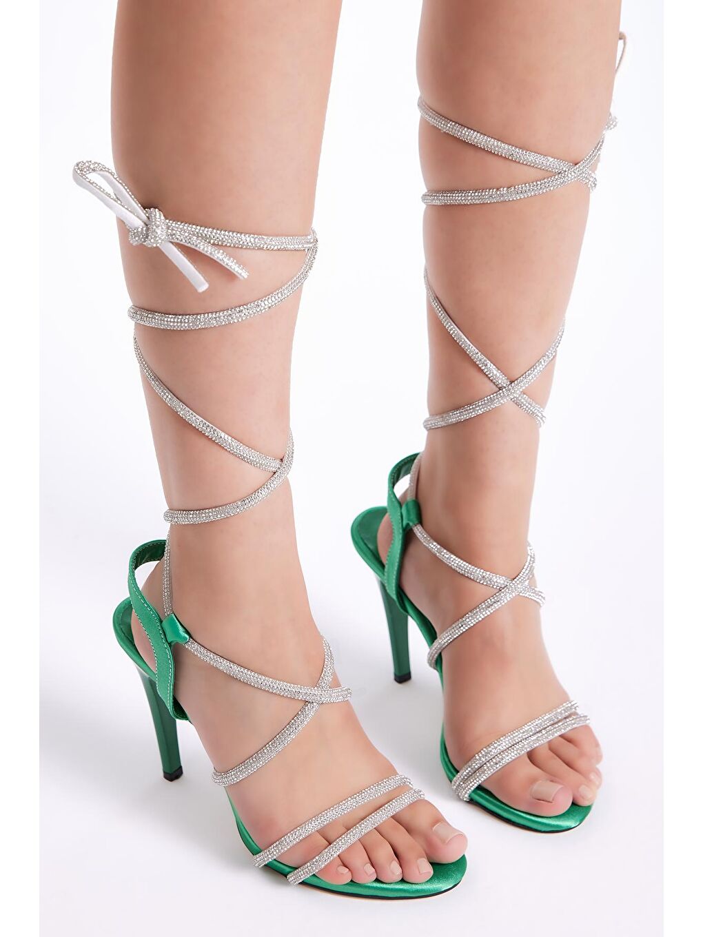 Kadın Yeşil Gecce Serisi Saten Bilekten Bağlamalı Taşlı İnce Topuklu Ayakkabı-2