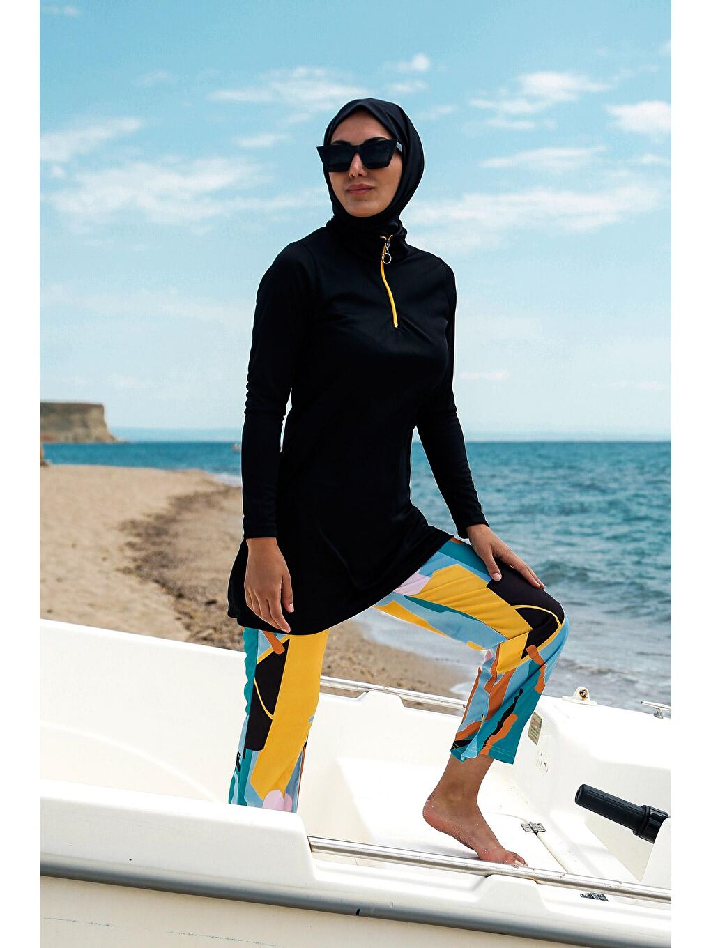 Siyah Tam Kapalı Tesettür Mayo R1102-2