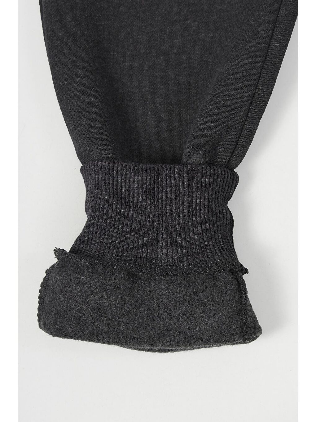 Siyah-Lacivert-Antrasit Kalın Pamuklu Beli ve Paçası Lastikli Cepli 3'lü Erkek Çocuk Eşofman Altı-5