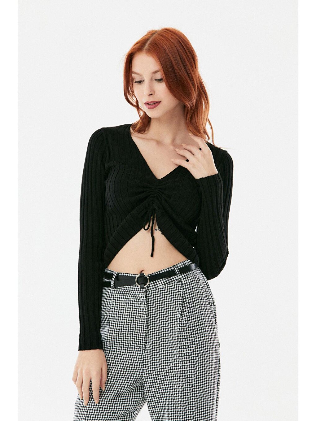 Siyah Önü Büzgülü Fitilli Triko Bluz-1