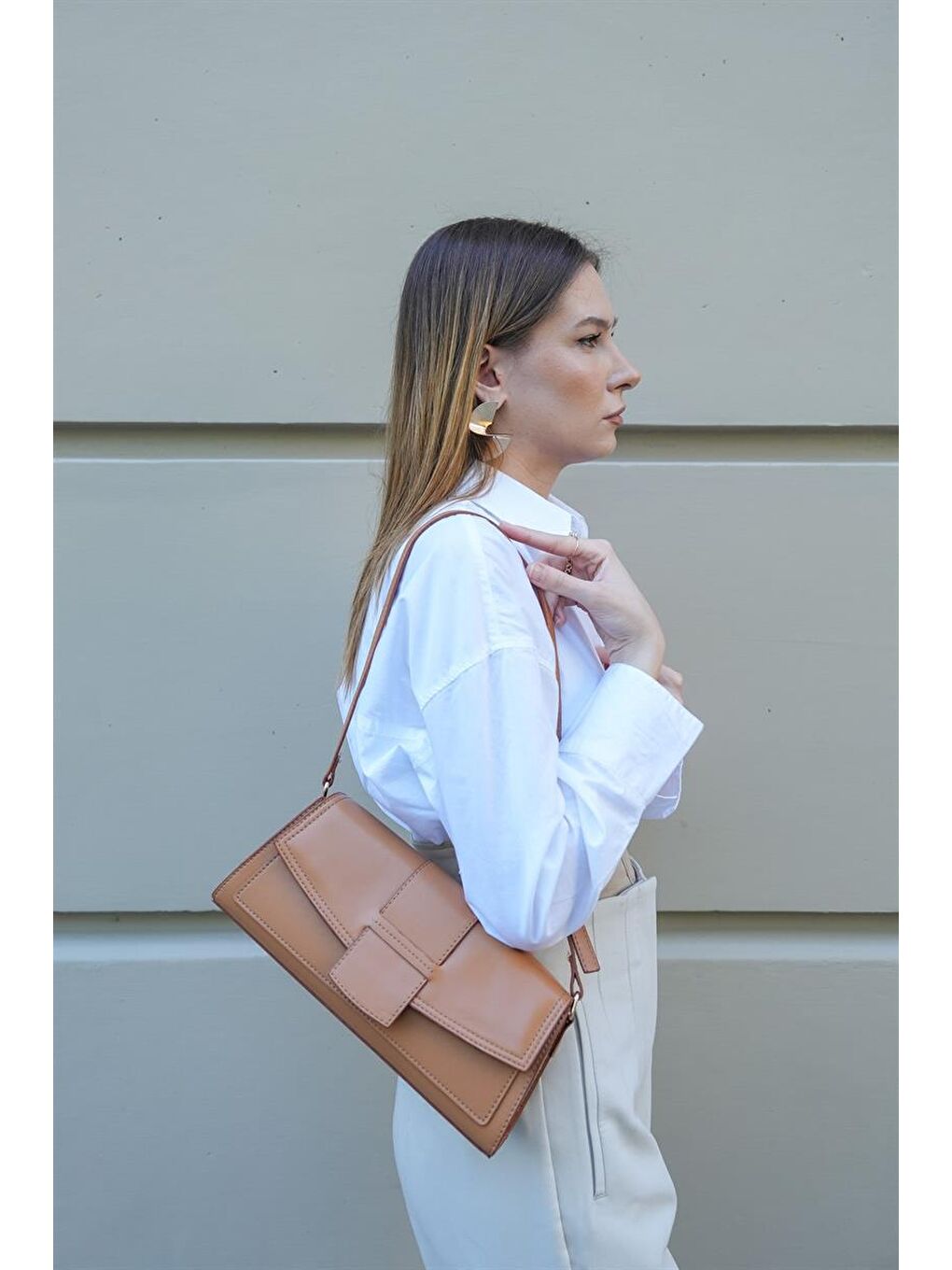 Bej Diana Kapaklı Dikdörtgen Kadın Çanta - Karamel-1